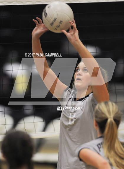 Thumbnail 2 in Pinnacle @ Horizon photogallery.
