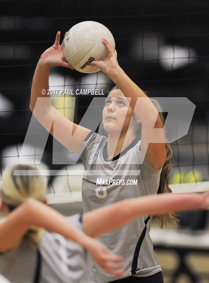 Thumbnail 2 in Pinnacle @ Horizon photogallery.