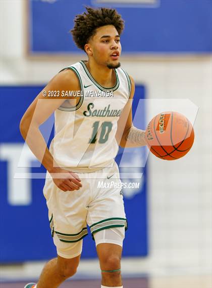 Thumbnail 2 in Lincoln Southwest vs. Lincoln High (HAC Tournament) photogallery.