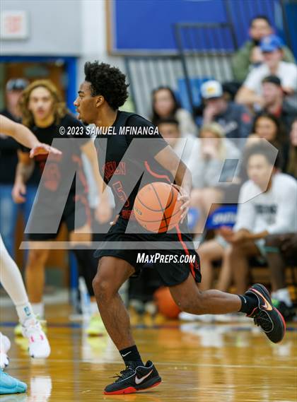Thumbnail 1 in Lincoln Southwest vs. Lincoln High (HAC Tournament) photogallery.