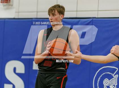 Thumbnail 2 in Lincoln Southwest vs. Lincoln High (HAC Tournament) photogallery.