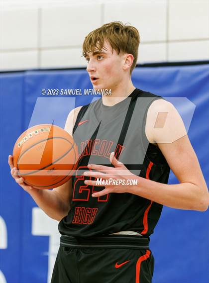 Thumbnail 3 in Lincoln Southwest vs. Lincoln High (HAC Tournament) photogallery.