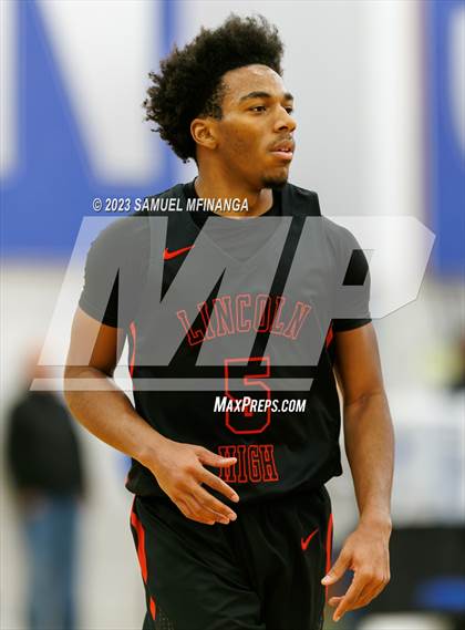 Thumbnail 2 in Lincoln Southwest vs. Lincoln High (HAC Tournament) photogallery.