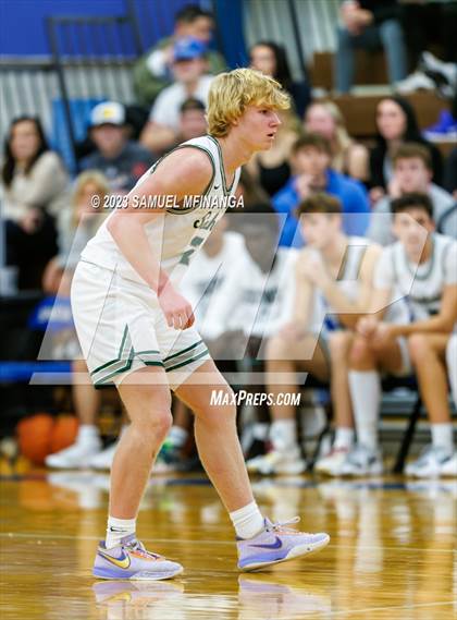 Thumbnail 3 in Lincoln Southwest vs. Lincoln High (HAC Tournament) photogallery.