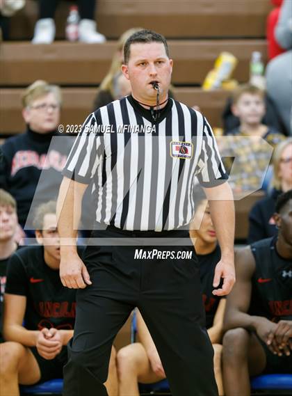 Thumbnail 3 in Lincoln Southwest vs. Lincoln High (HAC Tournament) photogallery.