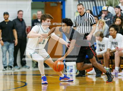 Thumbnail 2 in Lincoln Southwest vs. Lincoln High (HAC Tournament) photogallery.