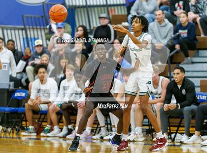 Thumbnail 3 in Lincoln Southwest vs. Lincoln High (HAC Tournament) photogallery.