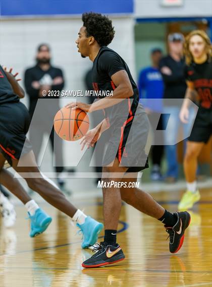 Thumbnail 3 in Lincoln Southwest vs. Lincoln High (HAC Tournament) photogallery.