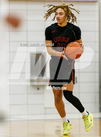 Thumbnail 2 in Lincoln Southwest vs. Lincoln High (HAC Tournament) photogallery.