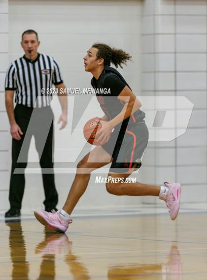 Thumbnail 3 in Lincoln Southwest vs. Lincoln High (HAC Tournament) photogallery.