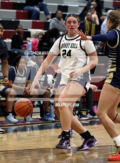 Thumbnail 3 in Concord Academy vs. Ardrey Kell photogallery.