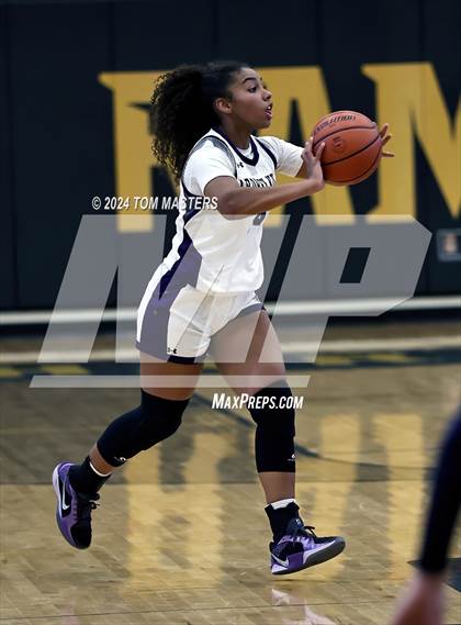 Thumbnail 2 in Concord Academy vs. Ardrey Kell photogallery.