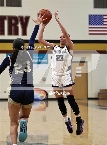Thumbnail 2 in Concord Academy vs. Ardrey Kell photogallery.