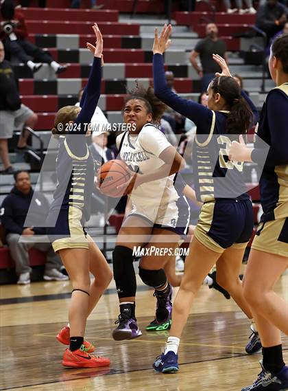 Thumbnail 1 in Concord Academy vs. Ardrey Kell photogallery.