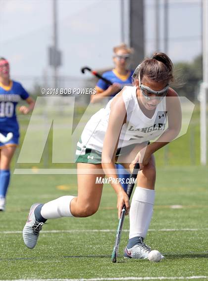 Thumbnail 1 in Langley vs. Robinson (South County Tournament) photogallery.