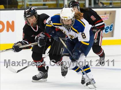 Thumbnail 2 in Hingham vs Acton-Boxborough (MIAA Division 1 Final) photogallery.
