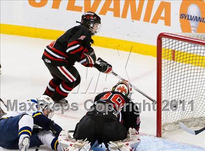 Thumbnail 2 in Hingham vs Acton-Boxborough (MIAA Division 1 Final) photogallery.