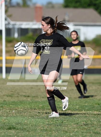 Thumbnail 2 in Capistrano Valley vs. Tesoro (Summer League) photogallery.
