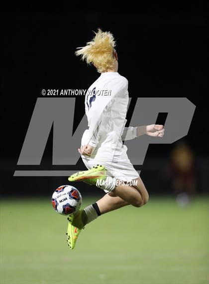 Thumbnail 2 in Hickory vs. Western Alamance (NCHSAA 3A Final) photogallery.