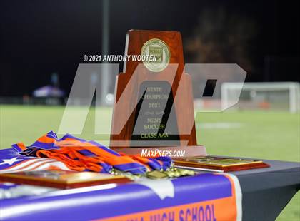 Thumbnail 1 in Hickory vs. Western Alamance (NCHSAA 3A Final) photogallery.