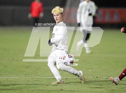 Thumbnail 2 in Hickory vs. Western Alamance (NCHSAA 3A Final) photogallery.