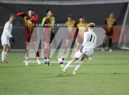 Thumbnail 1 in Hickory vs. Western Alamance (NCHSAA 3A Final) photogallery.