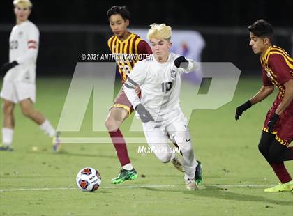 Thumbnail 2 in Hickory vs. Western Alamance (NCHSAA 3A Final) photogallery.
