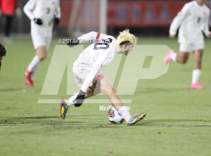 Thumbnail 1 in Hickory vs. Western Alamance (NCHSAA 3A Final) photogallery.