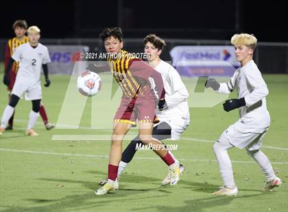 Thumbnail 2 in Hickory vs. Western Alamance (NCHSAA 3A Final) photogallery.