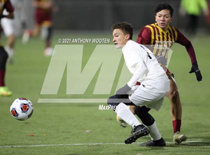 Thumbnail 1 in Hickory vs. Western Alamance (NCHSAA 3A Final) photogallery.
