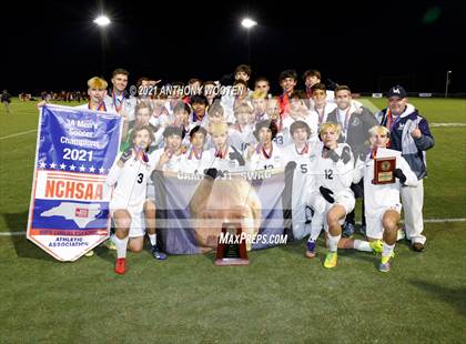 Thumbnail 2 in Hickory vs. Western Alamance (NCHSAA 3A Final) photogallery.