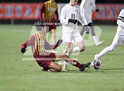 Thumbnail 1 in Hickory vs. Western Alamance (NCHSAA 3A Final) photogallery.