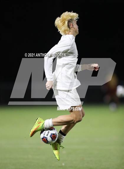 Thumbnail 1 in Hickory vs. Western Alamance (NCHSAA 3A Final) photogallery.