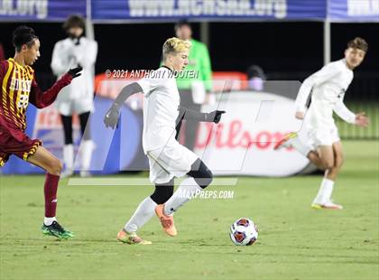 Thumbnail 3 in Hickory vs. Western Alamance (NCHSAA 3A Final) photogallery.