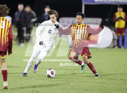 Thumbnail 2 in Hickory vs. Western Alamance (NCHSAA 3A Final) photogallery.