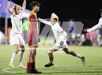 Thumbnail 2 in Hickory vs. Western Alamance (NCHSAA 3A Final) photogallery.