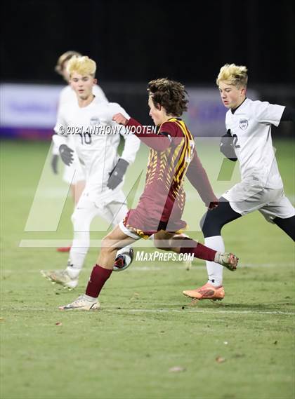 Thumbnail 2 in Hickory vs. Western Alamance (NCHSAA 3A Final) photogallery.