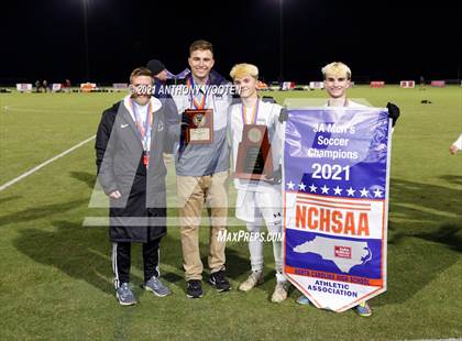 Thumbnail 1 in Hickory vs. Western Alamance (NCHSAA 3A Final) photogallery.