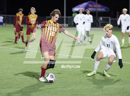 Thumbnail 2 in Hickory vs. Western Alamance (NCHSAA 3A Final) photogallery.