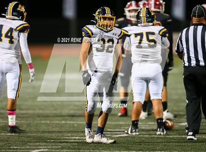 Thumbnail 2 in California vs La Serna photogallery.