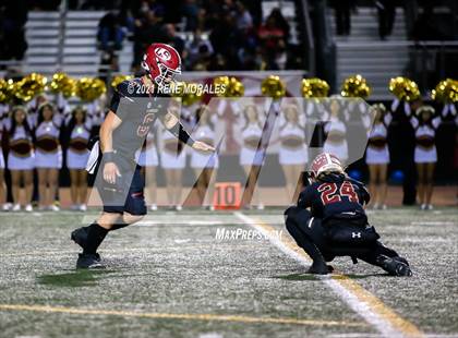 Thumbnail 2 in California vs La Serna photogallery.