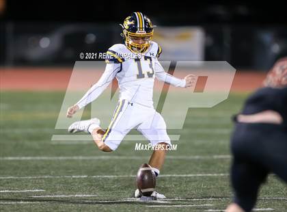Thumbnail 2 in California vs La Serna photogallery.