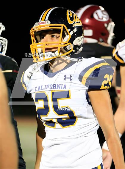 Thumbnail 2 in California vs La Serna photogallery.