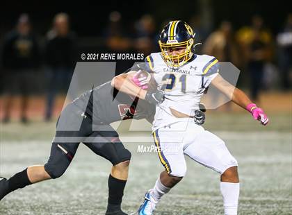 Thumbnail 1 in California vs La Serna photogallery.
