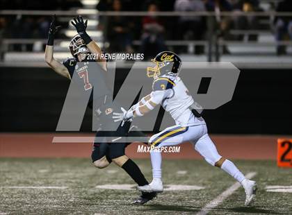 Thumbnail 3 in California vs La Serna photogallery.