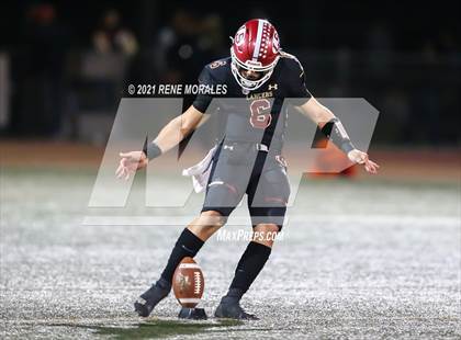 Thumbnail 3 in California vs La Serna photogallery.