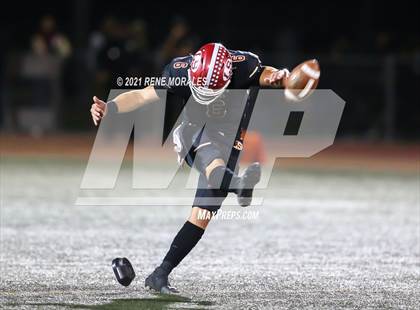 Thumbnail 1 in California vs La Serna photogallery.