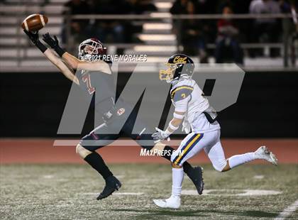 Thumbnail 1 in California vs La Serna photogallery.