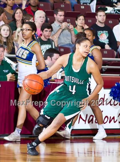 Thumbnail 3 in Ozen vs Huntsville (Region III 4A Final) photogallery.