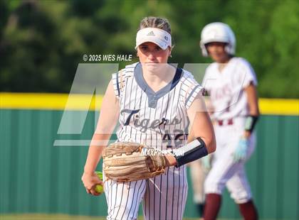 Thumbnail 1 in Collierville @ Arlington photogallery.